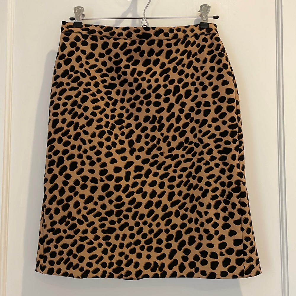 Ann Taylor cheetah print skirt, 0P